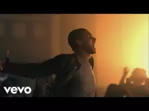 Video: Usher (Feat. Pitbull) - DJ Got Us Falling In Love Again